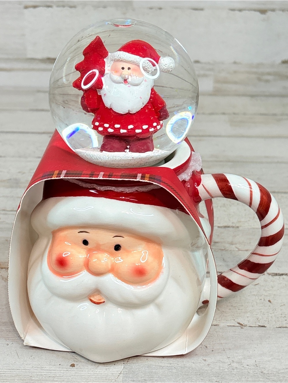 Two Piece Santa Claus Coffee Mug Cup Snow Globe Topper Lid Candy Cane Handle